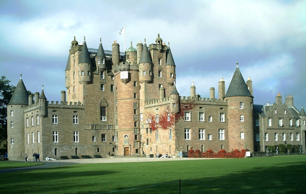 Castelul Glamis, castele bantuite in Scotia, locuri infricosatoare in Europa