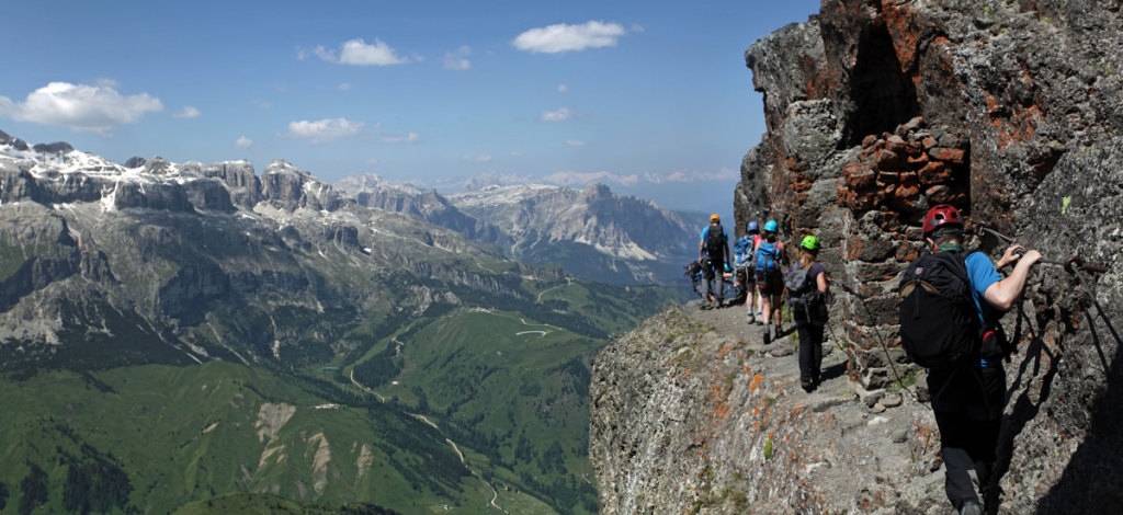 Via Ferrata in Dolomites, turism de aventura