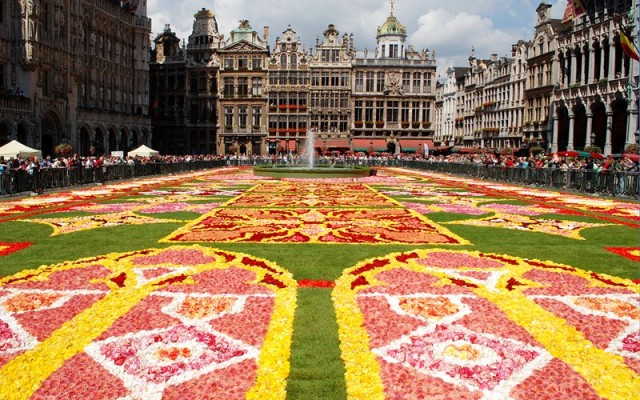 Bruxelles, oferte vacanta Paste
