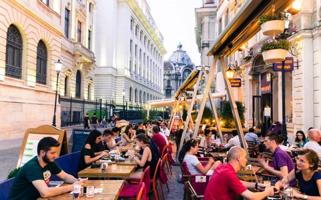 van gogh cafe centru vechi