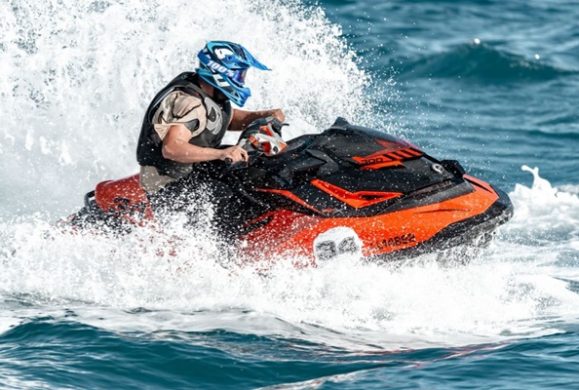 Cum să alegi jetski-ul potrivit pentru nevoile tale? 5 sfaturi utile