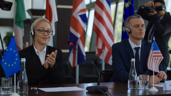 servicii interpretariat