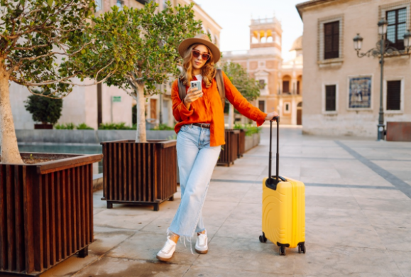 Troler rigid sau textil: ce să alegi în vacanță?