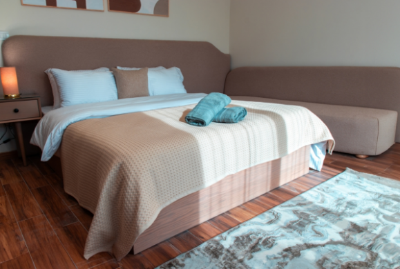 Cum alegi paturi pentru apartamente în regim hotelier (Airbnb) – checklist complet